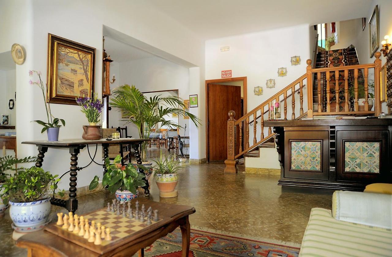 Hostal Los Pinos Cala San Vicente  Luaran gambar