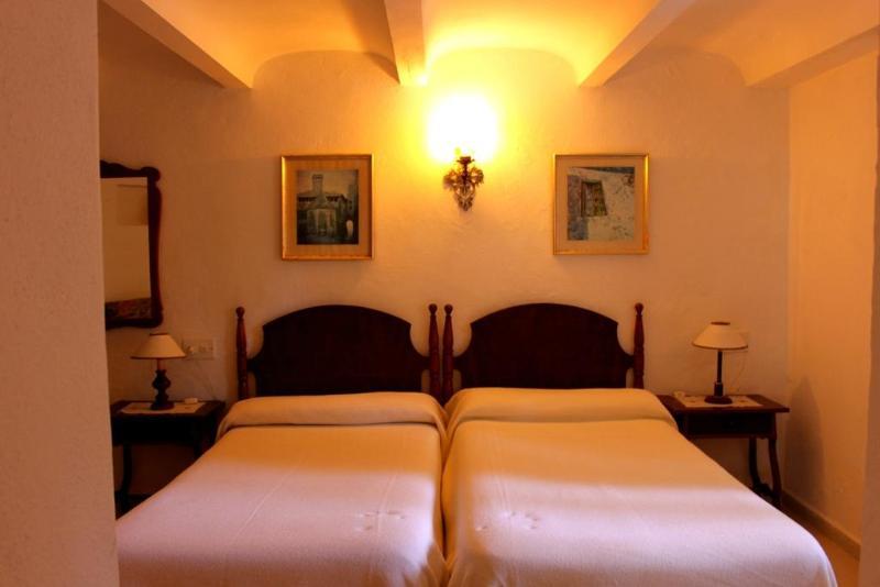 Hostal Los Pinos Cala San Vicente  Luaran gambar